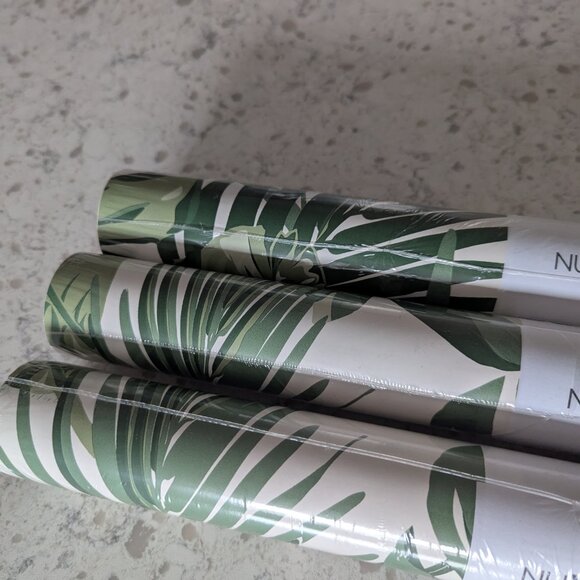 Rachel Zoe Tropical Green Foliage Wallpaper - Picture 4 of 7